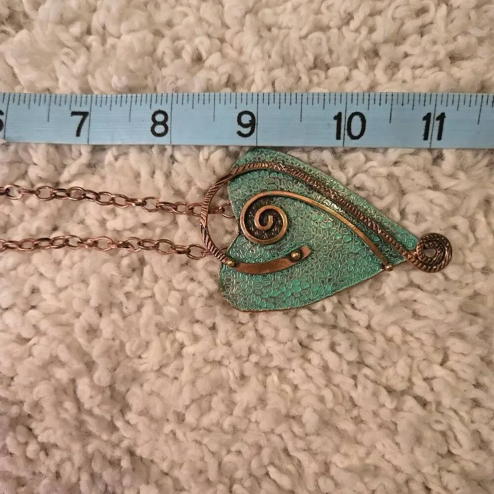 NWOT Copper Patina Heart Necklace Fashion